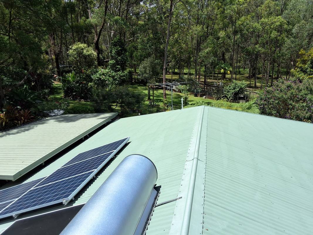 Exterior and roof cleaning 2 by Rayzar's Painting in North Brisbane and Sunshine Coast